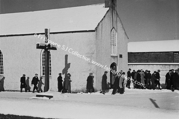 IN SNOW VIEWS AT DOON CHURCH